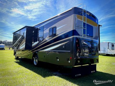 2015 Holiday Rambler Vacationer - Photo 2