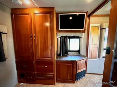 2015 Holiday Rambler Vacationer - Photo 17