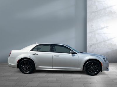 2022 Chrysler 300 - Photo 7
