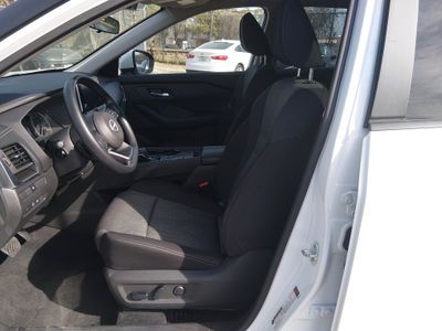 2024 Nissan Rogue - Photo 20