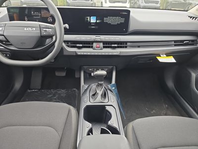 2026 Kia K4 - Photo 14