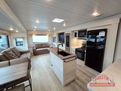 2026 Grand Surveyor 305RLBS - Photo 32