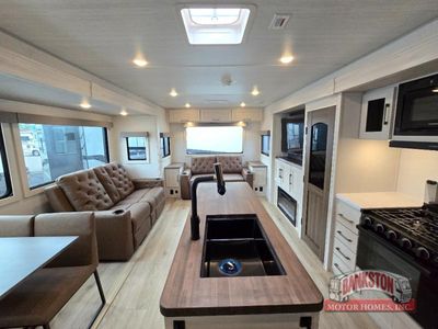 2026 Grand Surveyor 305RLBS - Photo 16