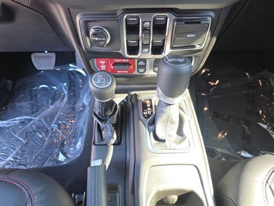 2026 Jeep Wrangler - Photo 16