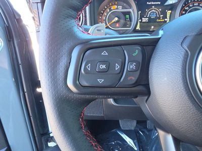 2026 Jeep Wrangler - Photo 18