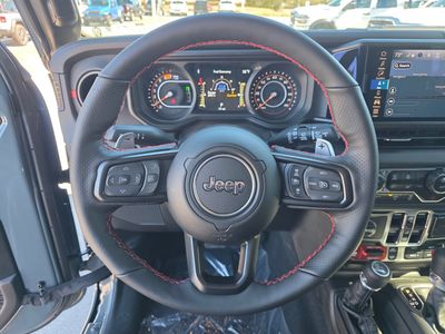 2026 Jeep Wrangler - Photo 17