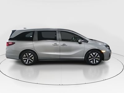 2025 Honda Odyssey — photo 8 view