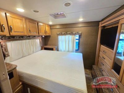 2016 Chateau 31W - Photo 31