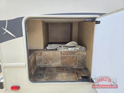 2016 Chateau 31W - Photo 6
