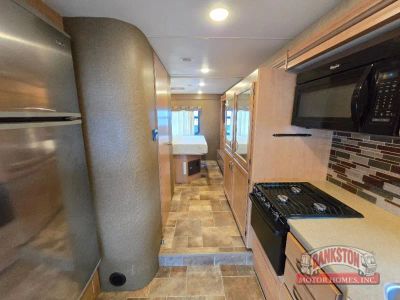 2016 Chateau 31W - Photo 24
