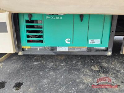 2016 Chateau 31W - Photo 9