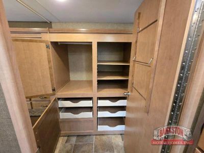 2016 Chateau 31W - Photo 29