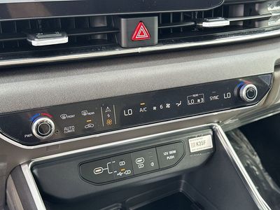 2026 Kia Carnival — photo 18 view