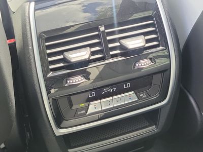 2026 BMW X5 - Photo 15
