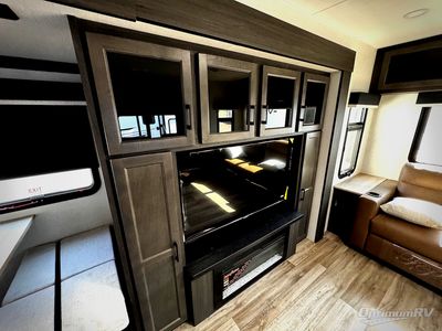 2026 Venture RV SportTrek Touring Edition - Photo 4