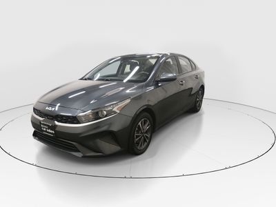 2023 Kia Forte - Photo 3