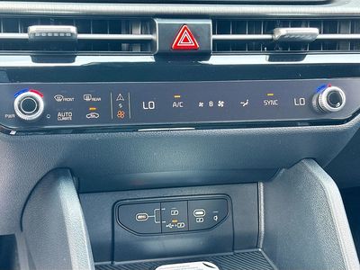 2026 Kia Sportage — photo 15 view