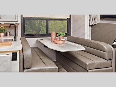 2022 Jayco Greyhawk - Photo 6