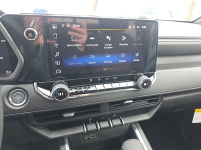 2026 Chevrolet Colorado — photo 11 view