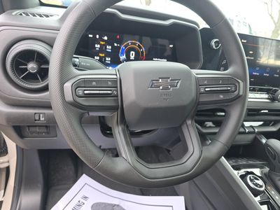 2026 Chevrolet Colorado — photo 12 view