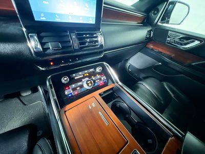 2021 Lincoln Navigator - Photo 22