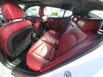 2021 Kia Stinger - Photo 24