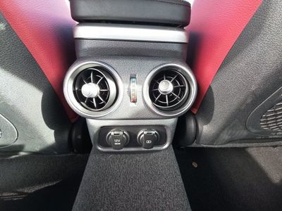 2021 Kia Stinger - Photo 25