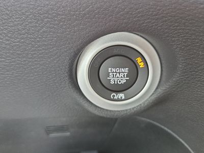 2026 Chrysler Pacifica — photo 32 view