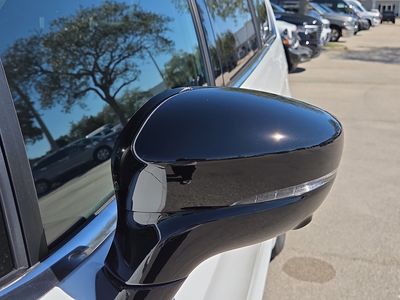 2026 Chrysler Pacifica — photo 12 view
