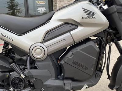 2025 Honda Navi Arctic Silver Metallic - Photo 9