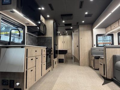 2026 Grand Design Lineage Series F - Photo 7