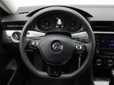 2020 Volkswagen Passat — photo 20 view