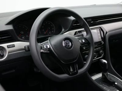 2020 Volkswagen Passat — photo 7 view