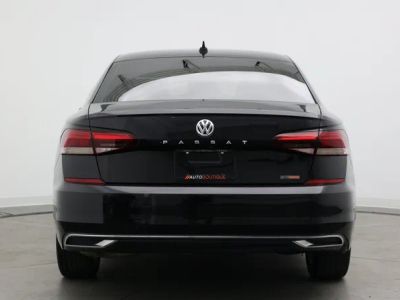 2020 Volkswagen Passat — detail view