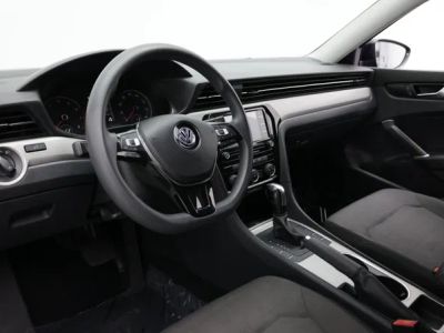 2020 Volkswagen Passat — photo 9 view