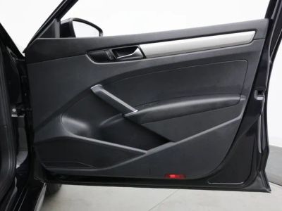 2020 Volkswagen Passat — photo 27 view