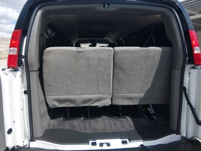 2024 Chevrolet Express Passenger - Photo 10