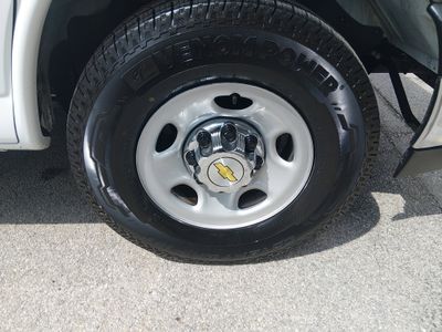 2024 Chevrolet Express Passenger - Photo 12