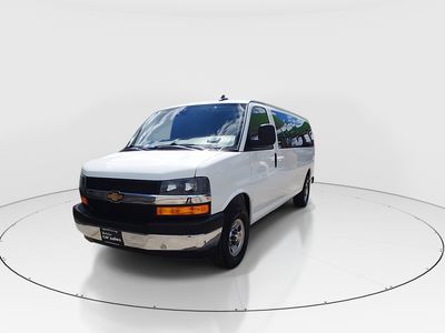 2024 Chevrolet Express Passenger - Photo 3