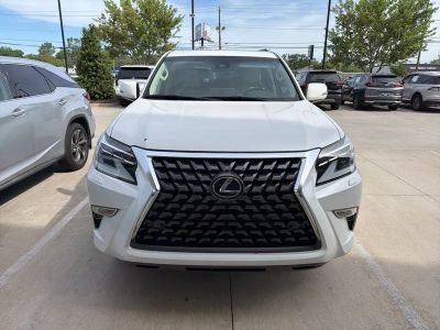 2022 Lexus GX 460 - Photo 2