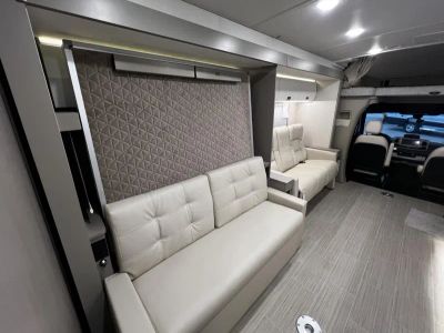 2026 Winnebago NAVION - Photo 14