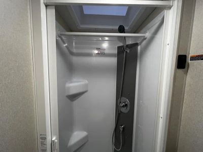2026 Winnebago NAVION - Photo 18