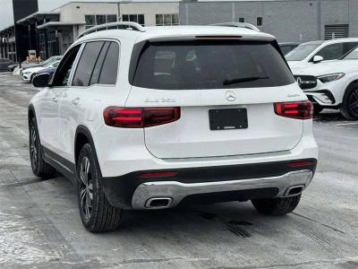 2026 Mercedes-Benz GLB — photo 8 view