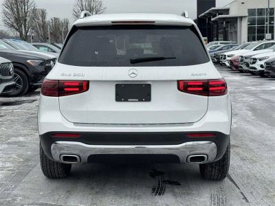2026 Mercedes-Benz GLB — photo 9 view