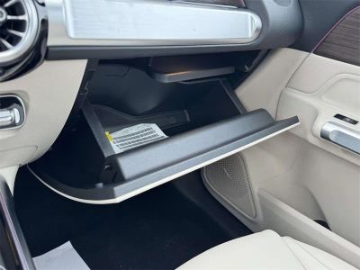 2026 Mercedes-Benz GLB — photo 34 view