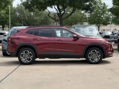 2025 Chevrolet Trax - Photo 3
