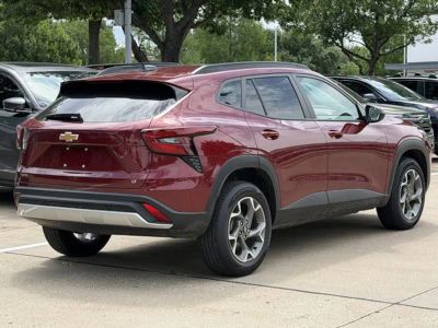 2025 Chevrolet Trax - Photo 4