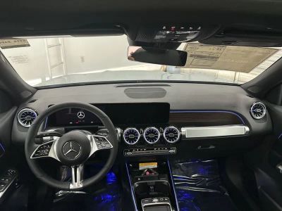 2026 Mercedes-Benz GLB — photo 20 view