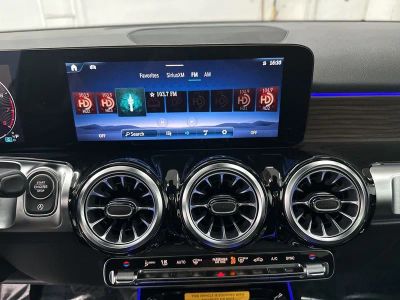 2026 Mercedes-Benz GLB — photo 14 view