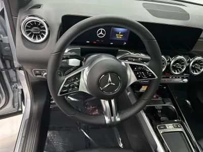 2026 Mercedes-Benz GLB — photo 10 view